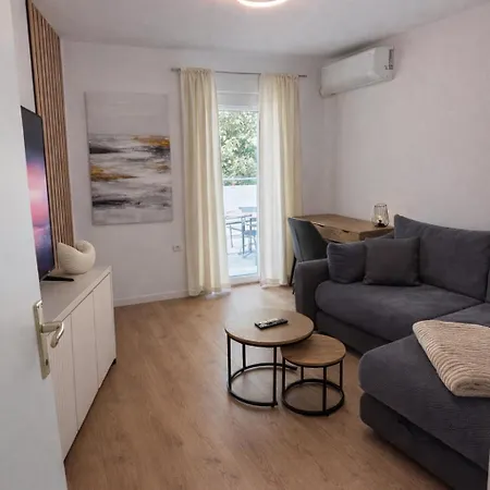 Apartament Lina