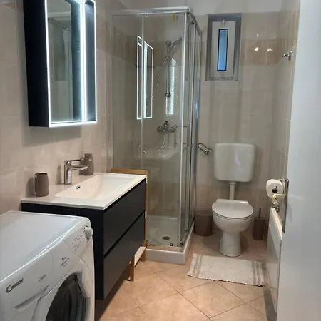 Lina Apartament *